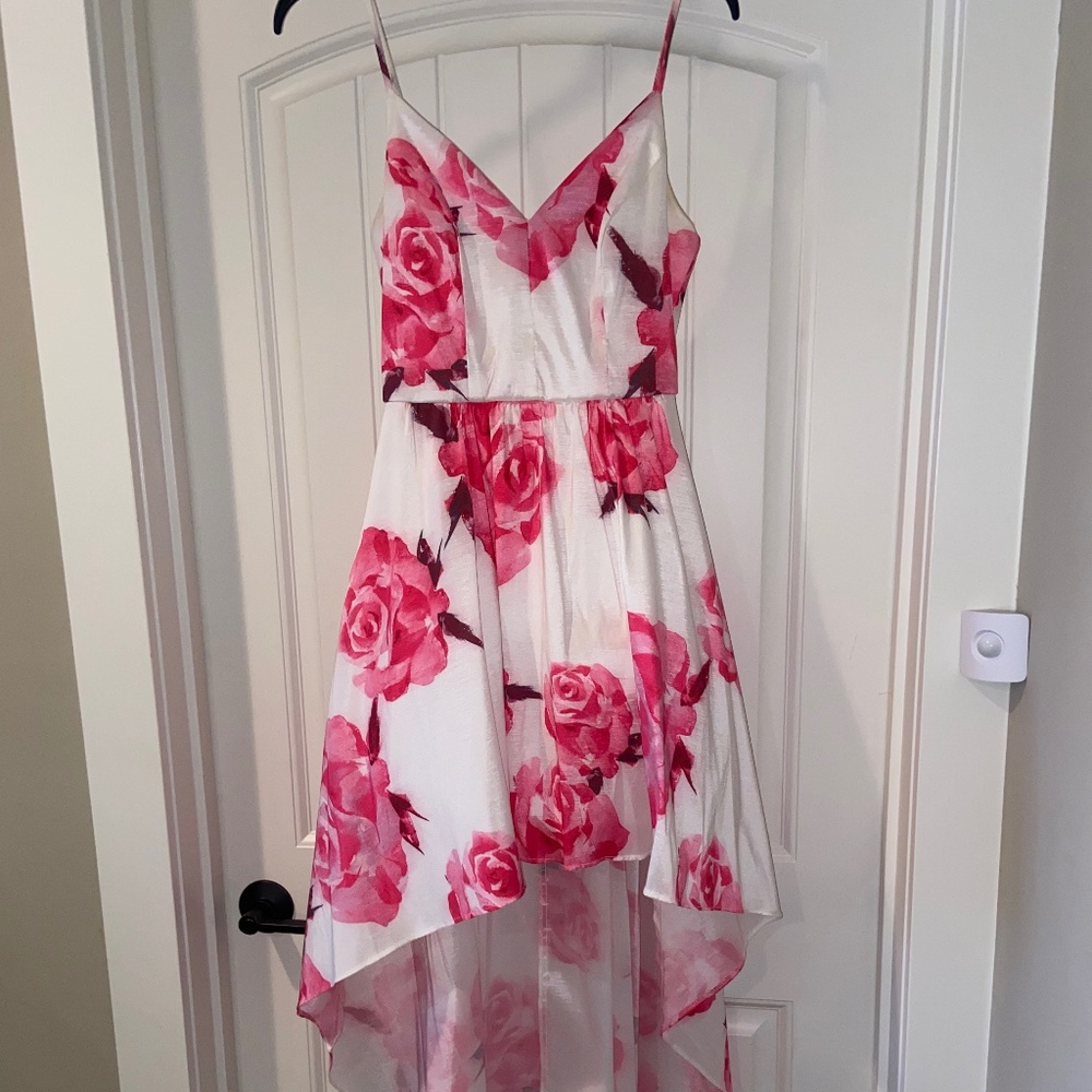 Perfect high low flowered dress for any event
